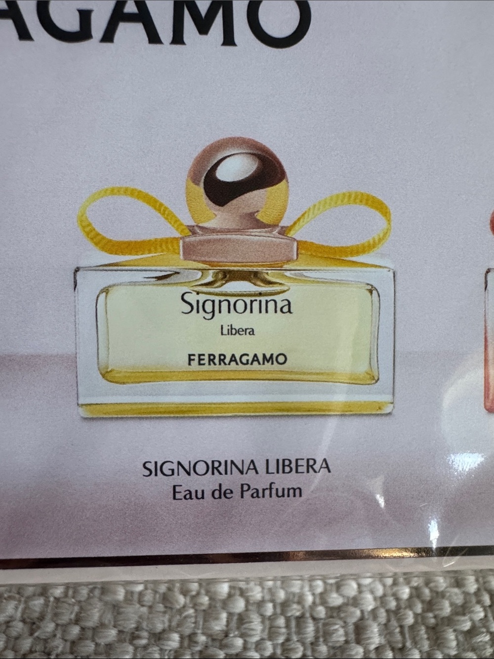 Salvatore Ferragamo Signorina Mini Fragrance Set - NWT - Picture 6 of 8